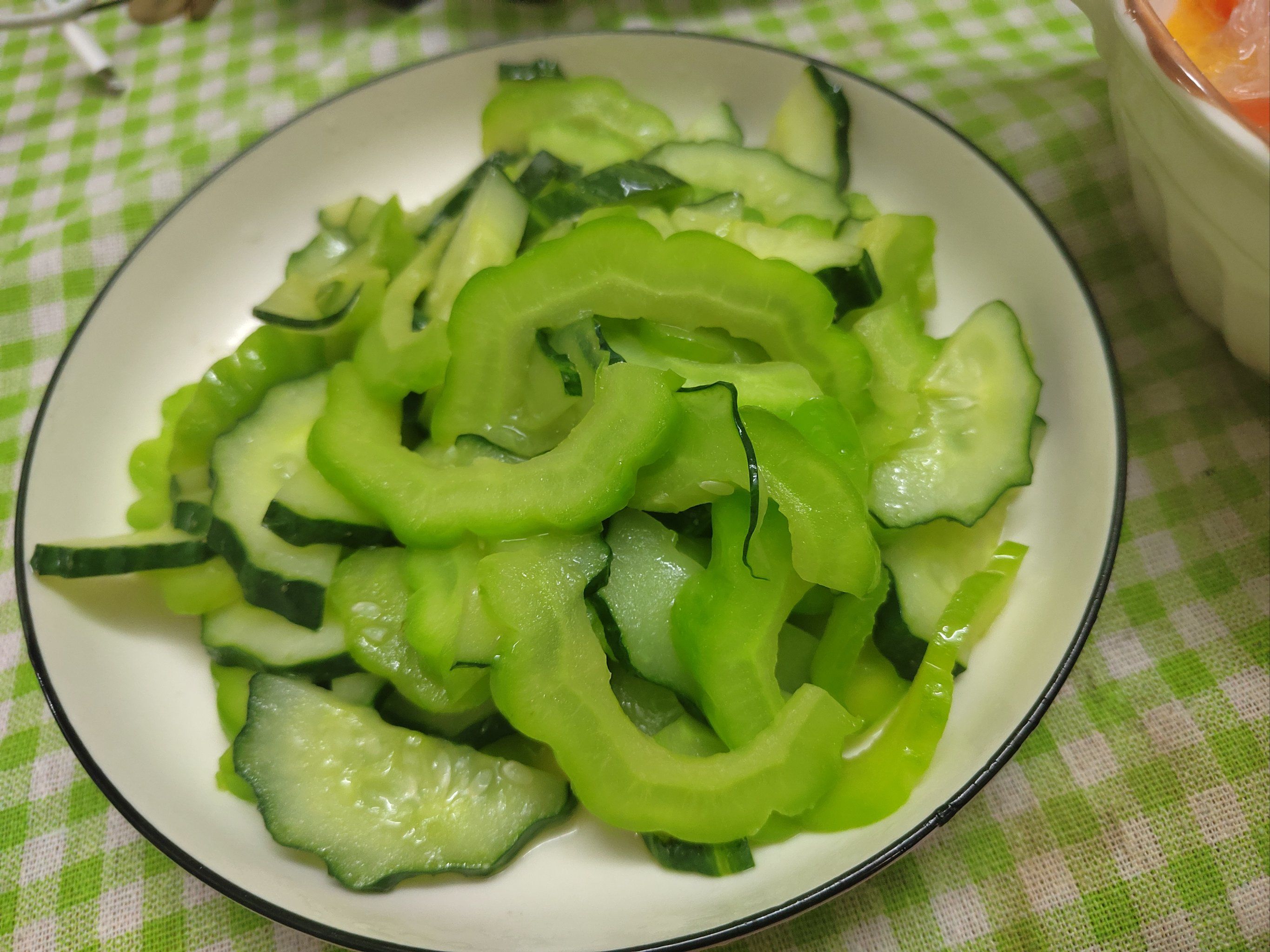 炒素菜很多水(蔬菜炒出来都是水,怎么办) 炒素菜很多水(蔬菜炒出来都是水,怎么办)
