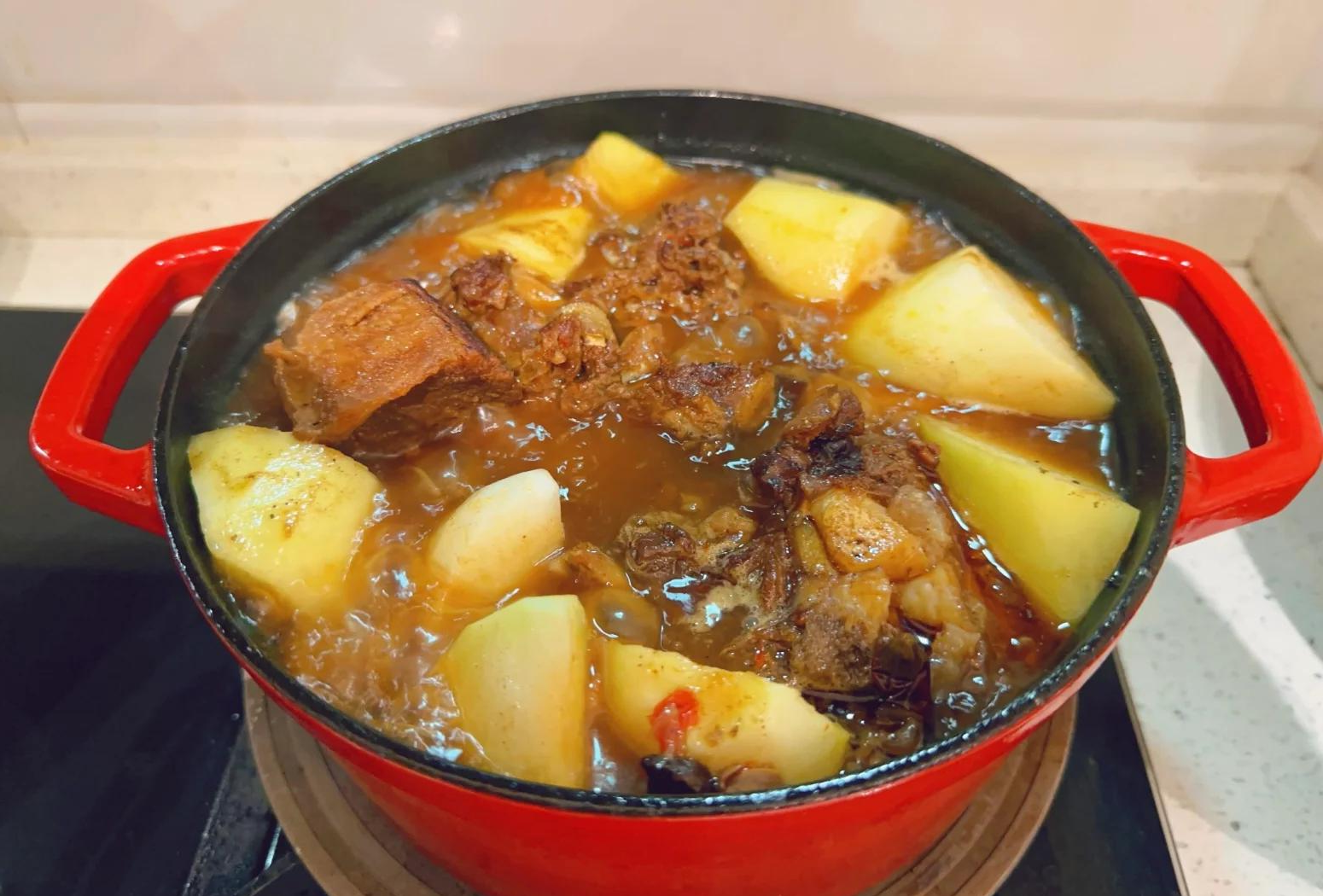 牛汤骨的做法大全家常(牛骨汤菜谱)