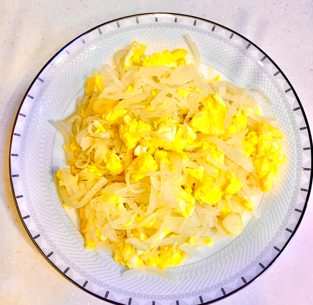 家常菜炒白萝卜(家常菜炒白萝卜块的做法)