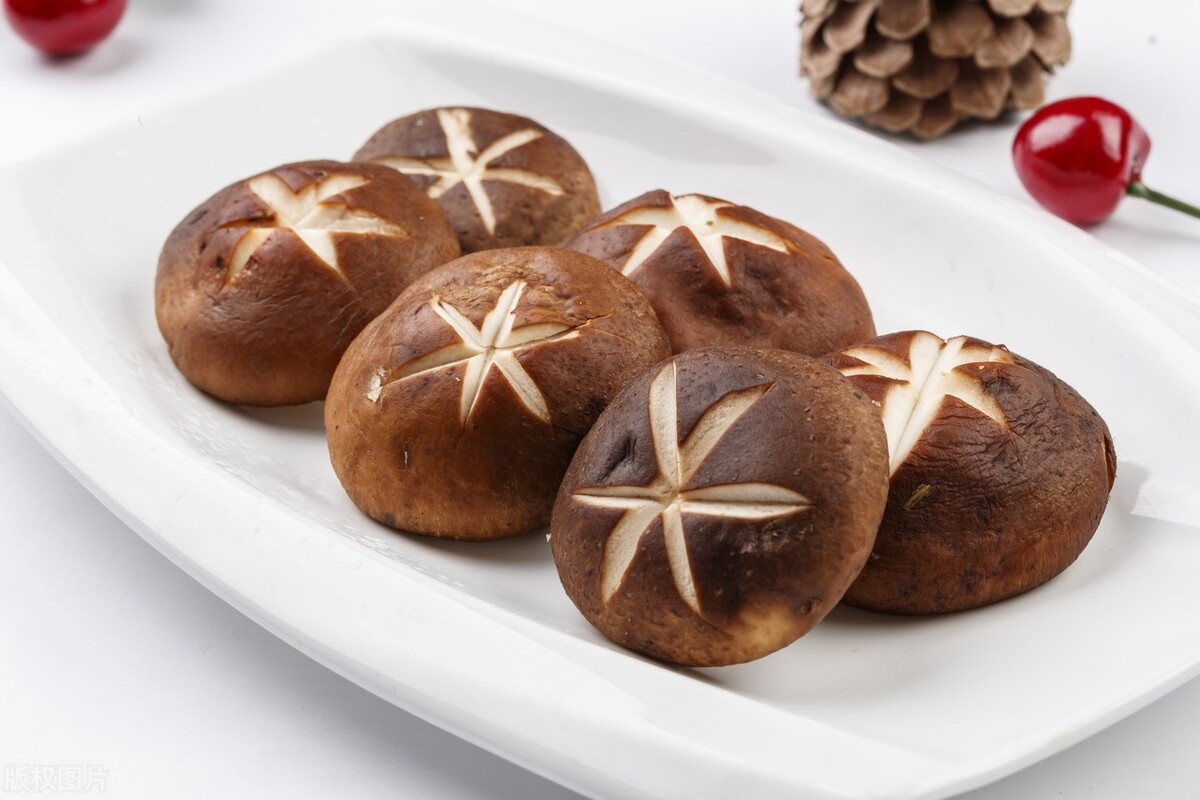 涮锅素菜哪些(涮锅常用的蔬菜)