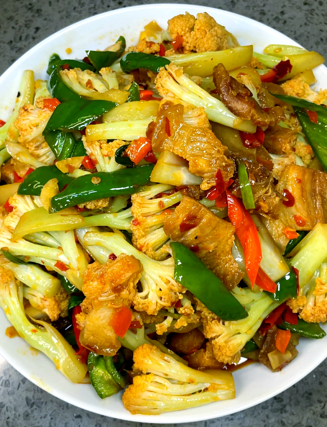 素干锅菜花的家常做法(素炒干锅花菜) 素干锅菜花的家常做法(素炒干锅花菜)