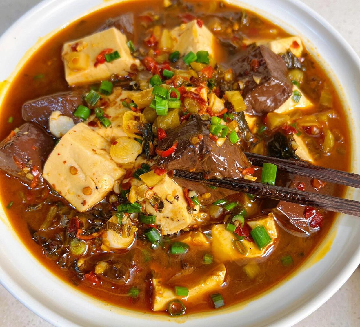 顿猪血的做法大全家常(炖猪血的做法) 顿猪血的做法大全家常(炖猪血的做法)