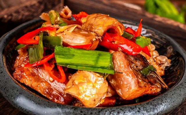 安徽特色菜选料(安徽特色菜谱大全简介)