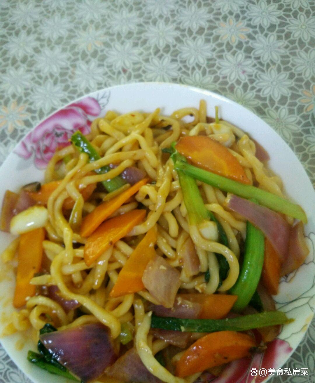 素菜炒面面(素菜炒面做法大全家常) 素菜炒面面(素菜炒面做法大全家常)