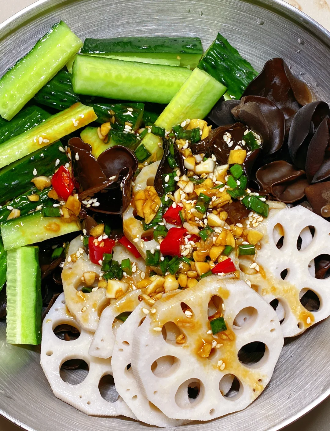 胡麻油怎么拌凉菜(胡麻油拌凉菜最忌三种菜) 胡麻油怎么拌凉菜(胡麻油拌凉菜最忌三种菜)