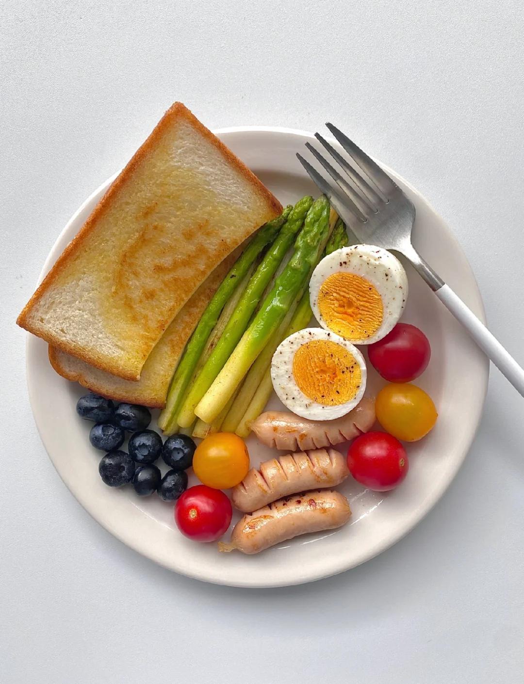 中西方的营养早餐(西方早餐食谱) 中西方的营养早餐(西方早餐食谱)