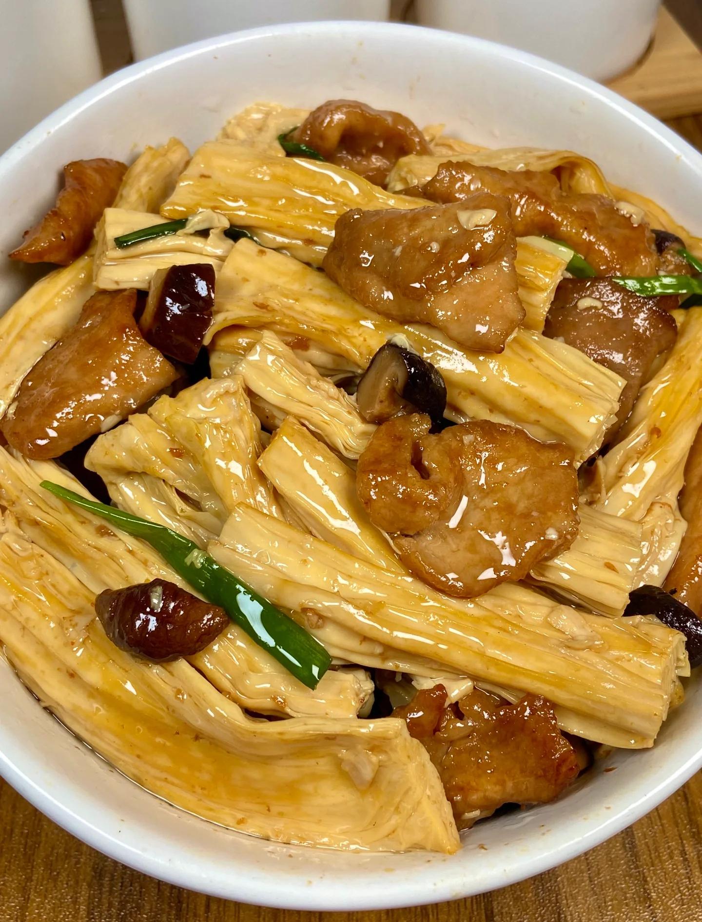 炒腐竹的家常做法(辣椒炒腐竹的家常做法) 炒腐竹的家常做法(辣椒炒腐竹的家常做法)