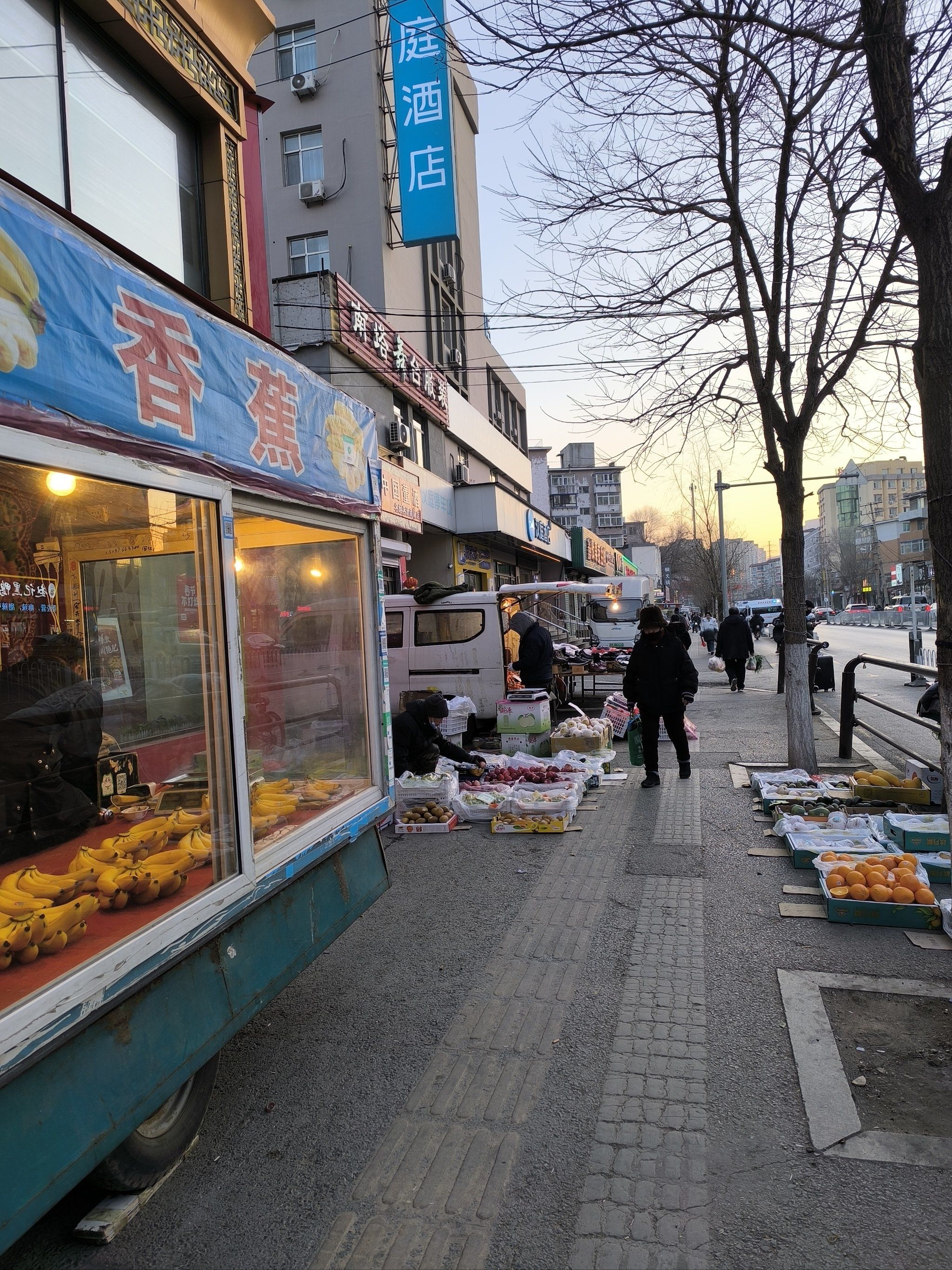 杨凌凉菜架子(杨凌耍女娃的地方) 杨凌凉菜架子(杨凌耍女娃的地方)