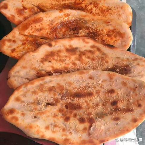 厕所锅盔哪里的小吃(锅盔是哪里的小吃啊)