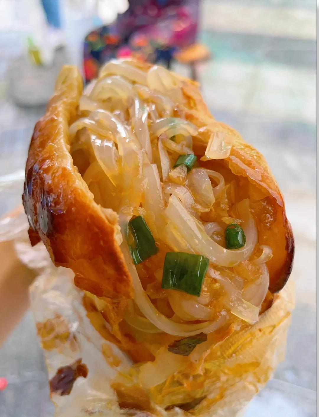 厕所锅盔哪里的小吃(锅盔是哪里的小吃啊)