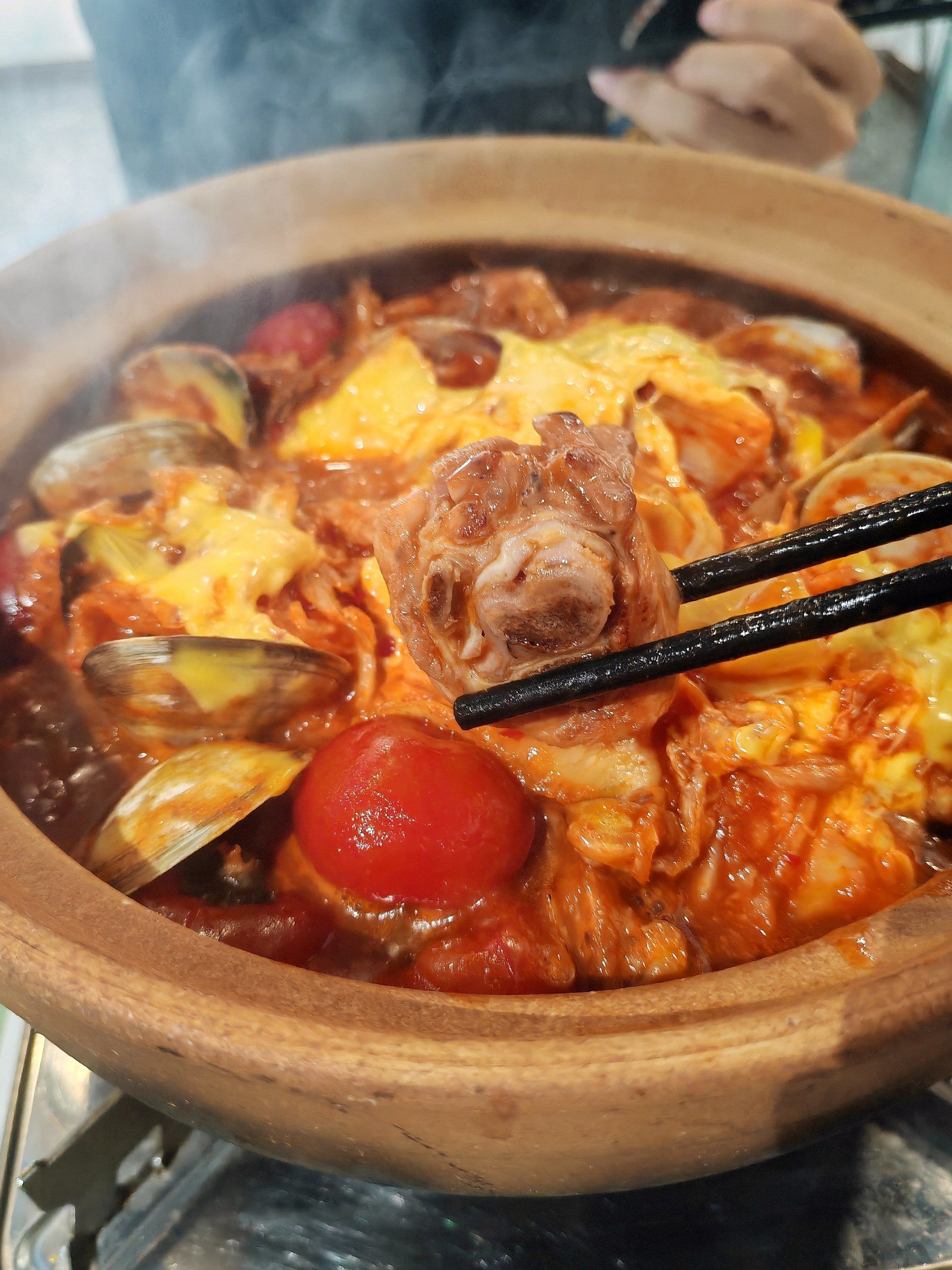 鸡腿炖酸菜的家常做法(鸡腿肉炖酸菜) 鸡腿炖酸菜的家常做法(鸡腿肉炖酸菜)