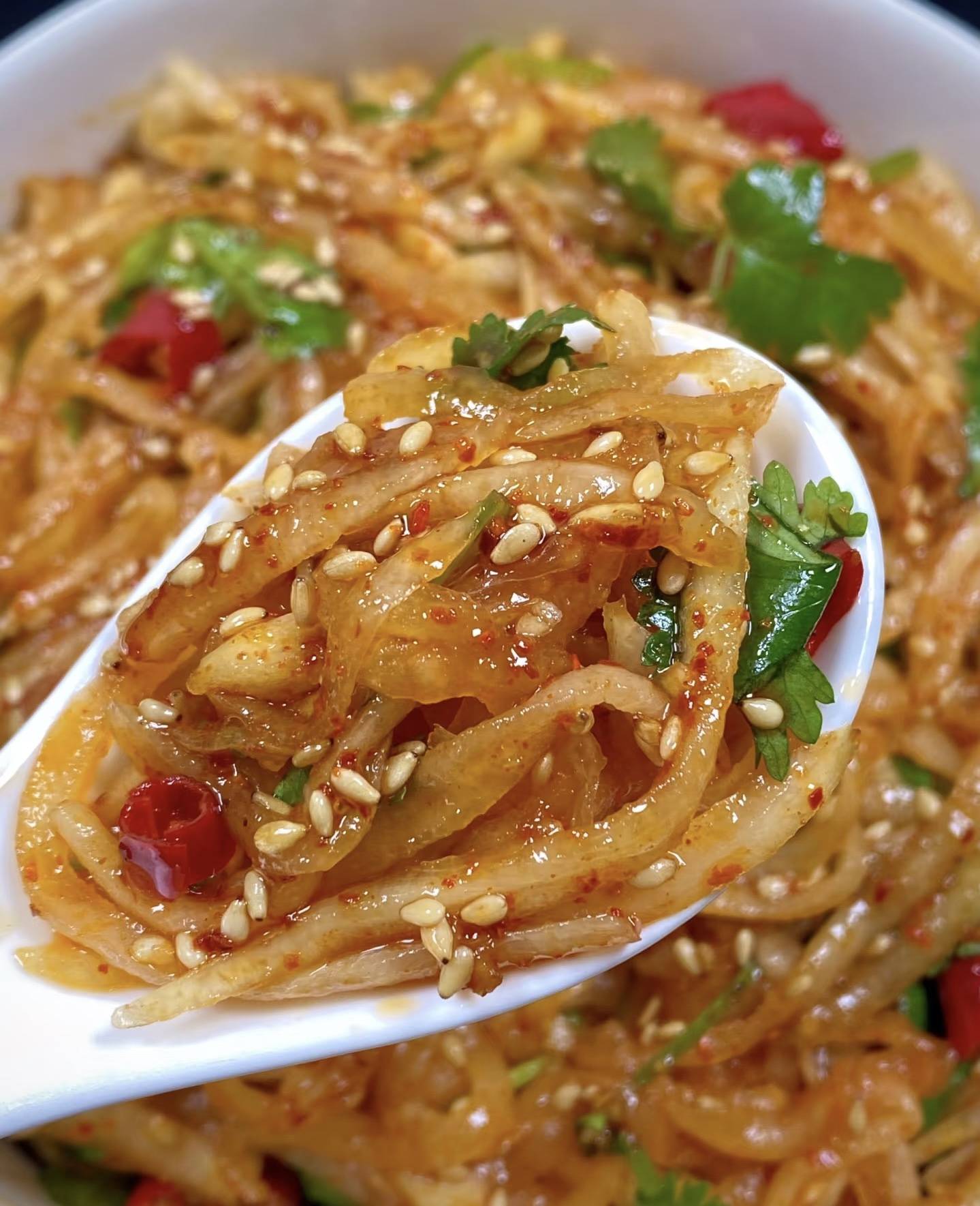 冬季凉菜萝卜丝(萝卜丝调凉菜) 冬季凉菜萝卜丝(萝卜丝调凉菜)