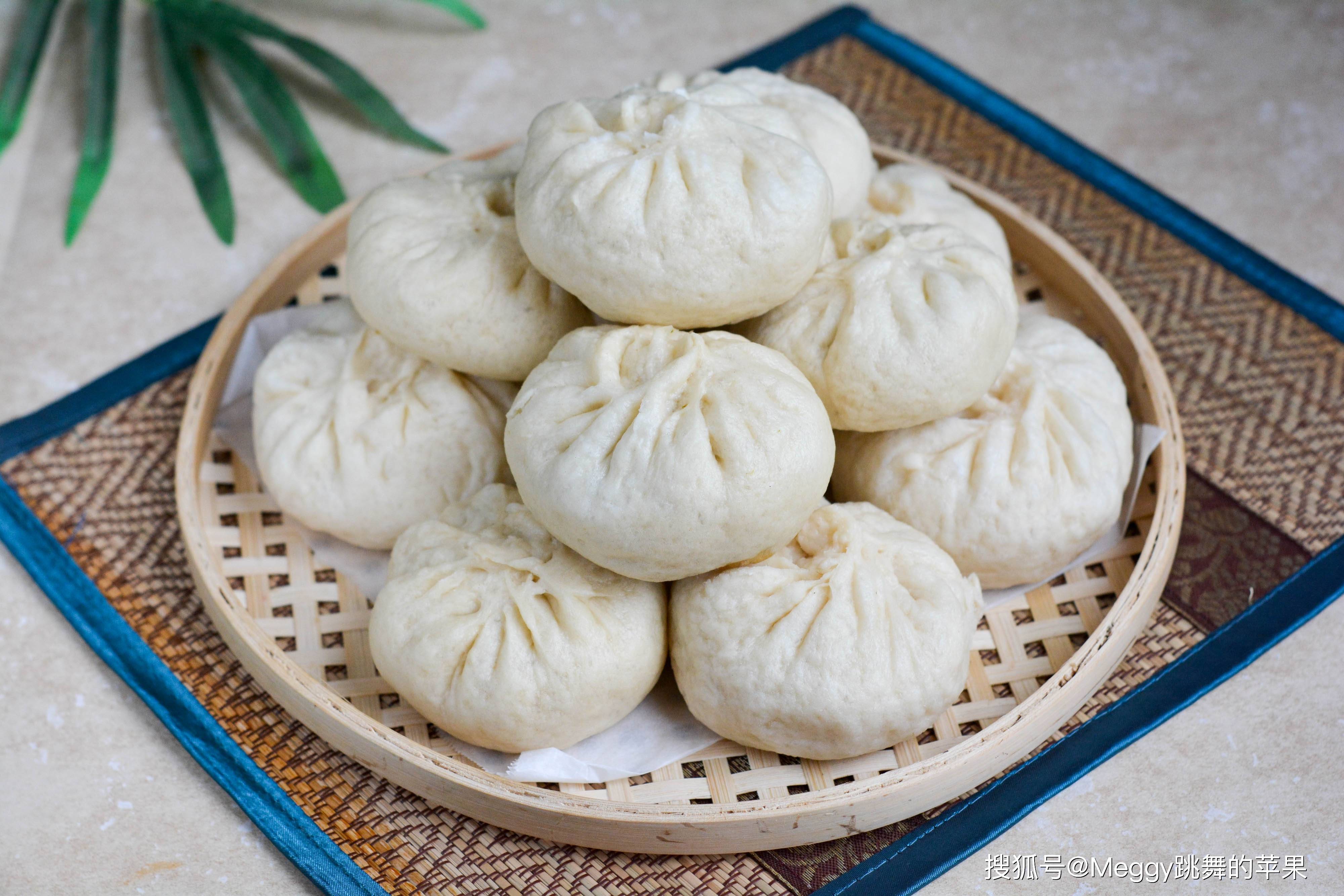 素菜包子(素菜包子热量)