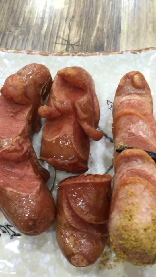 云南特色炸粉肠(云南特色炸洋芋调料配方)