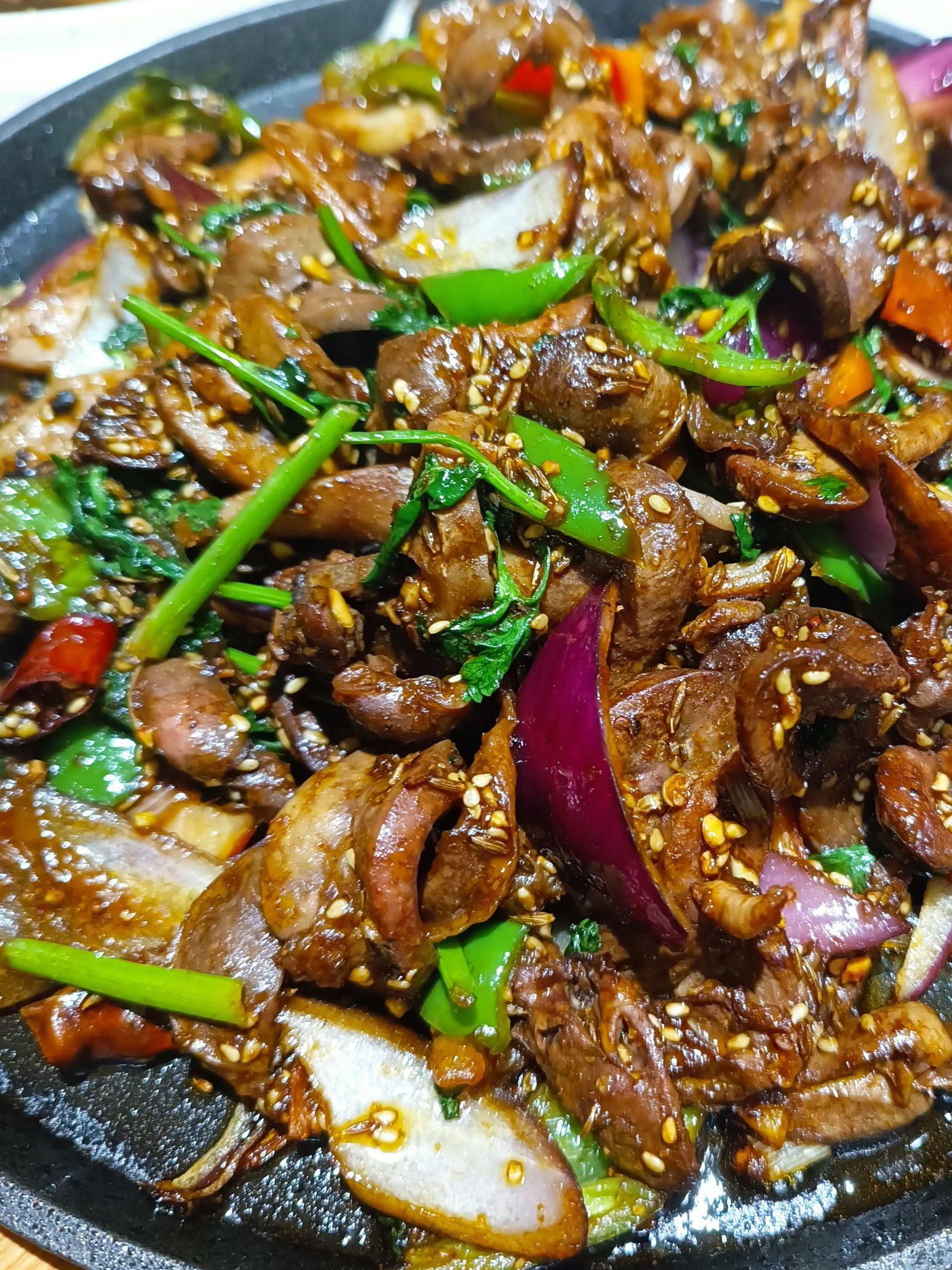 东北特色铁板三菌(东北铁板鱿鱼酱料配方) 东北特色铁板三菌(东北铁板鱿鱼酱料配方)