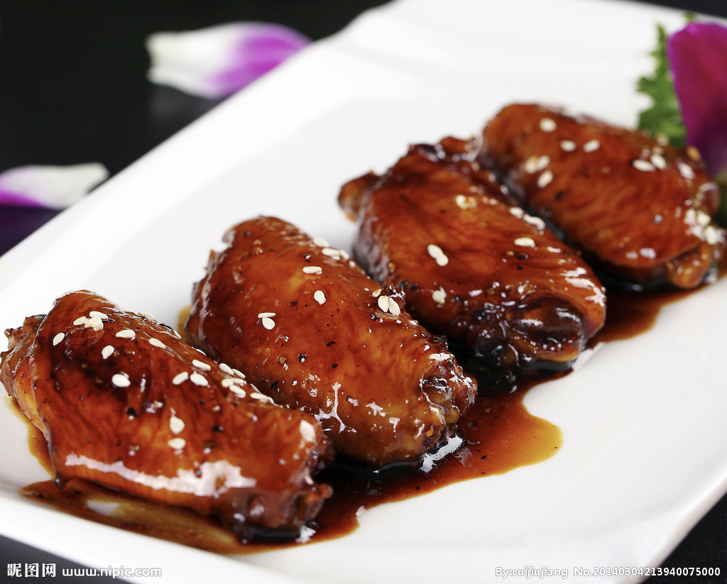 鸡翅小吃图片(鸡小翅的做法) 鸡翅小吃图片(鸡小翅的做法)