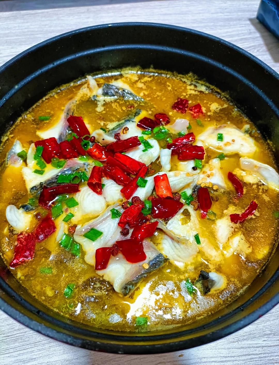 酸菜鱼的家常做法简单(酸菜鱼家常做法)