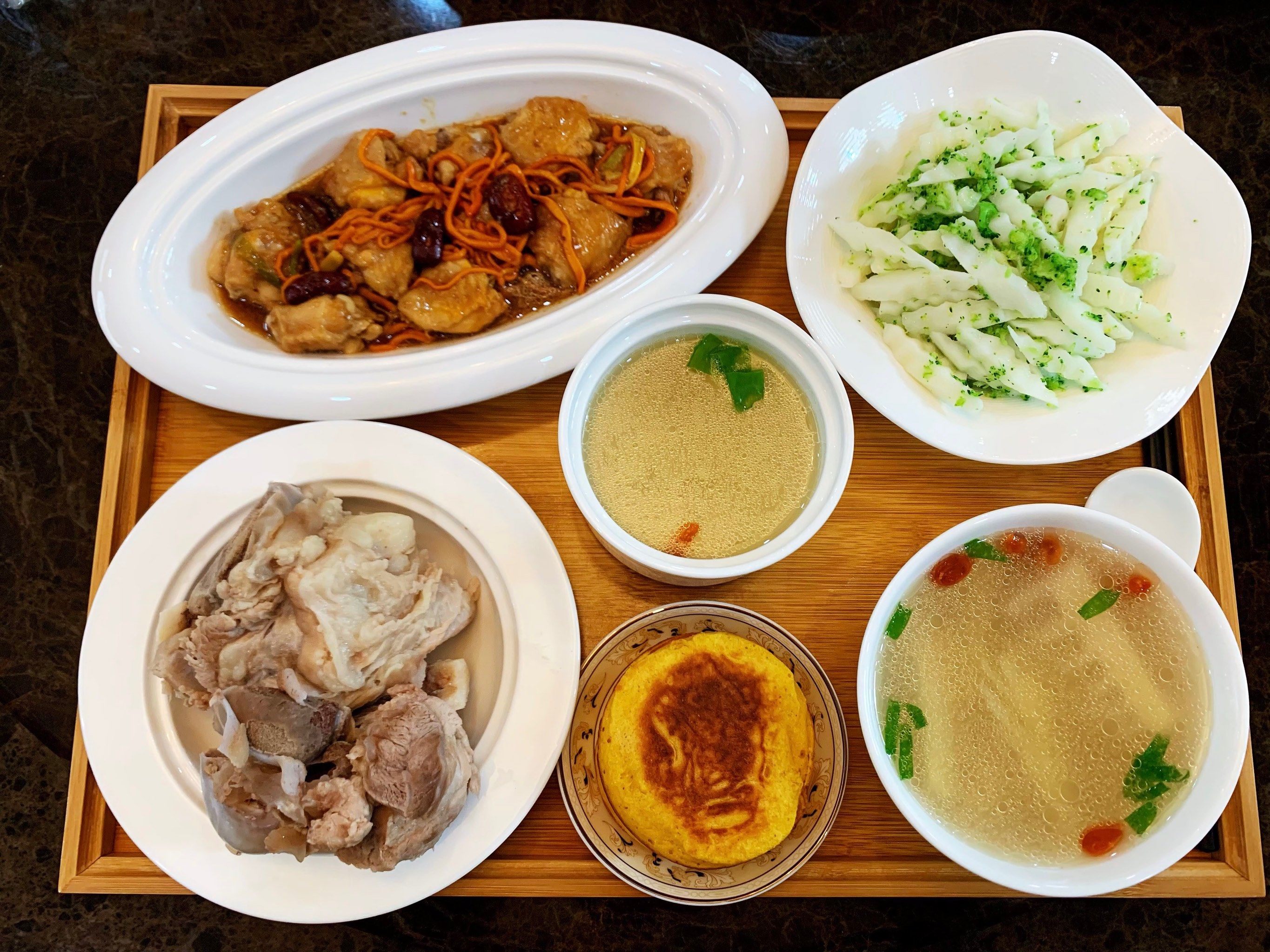 坐月子吃什么素菜(坐月子吃什么素菜合适) 坐月子吃什么素菜(坐月子吃什么素菜合适)