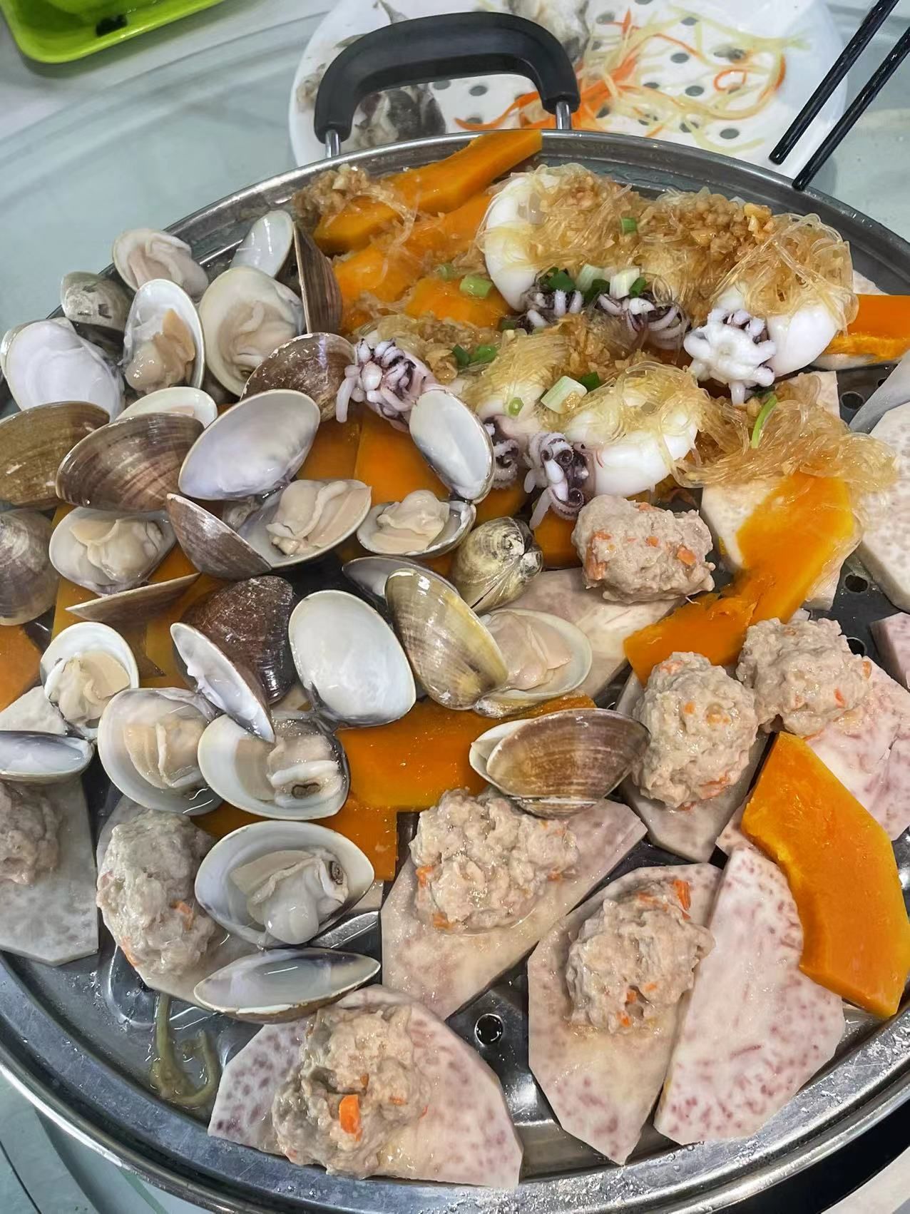 海鲜桑拿放什么素菜(海鲜里放什么配菜) 海鲜桑拿放什么素菜(海鲜里放什么配菜)