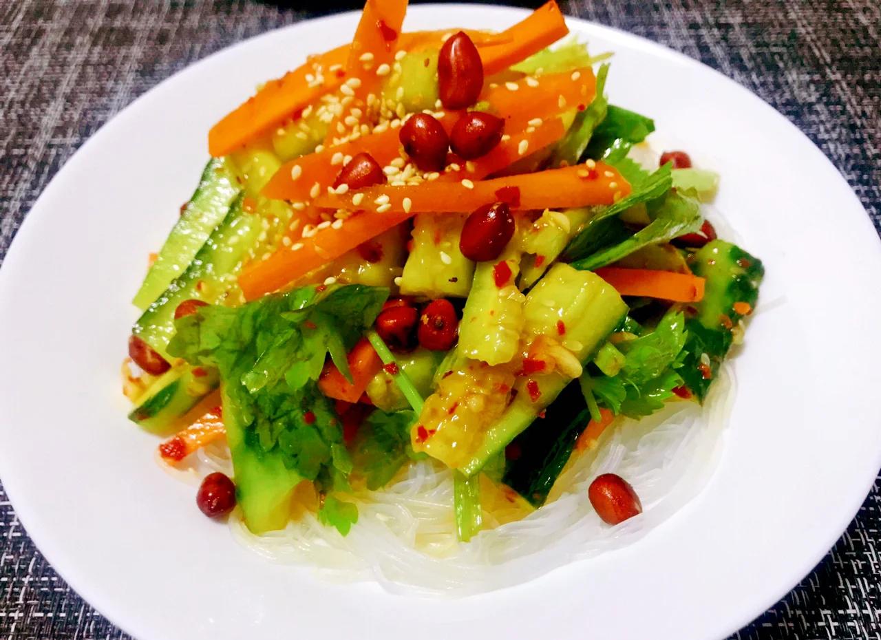 西红柿黄瓜凉菜做法(西红柿黄瓜凉菜做法视频) 西红柿黄瓜凉菜做法(西红柿黄瓜凉菜做法视频)