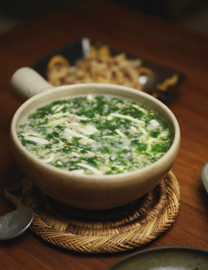 春末有什么素菜汤(春季适合做什么汤)