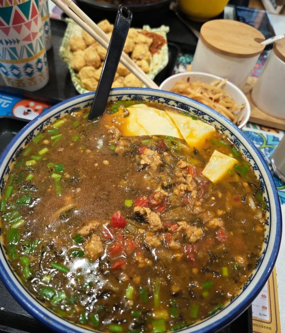 云南名小吃大全(云南十大名小吃)