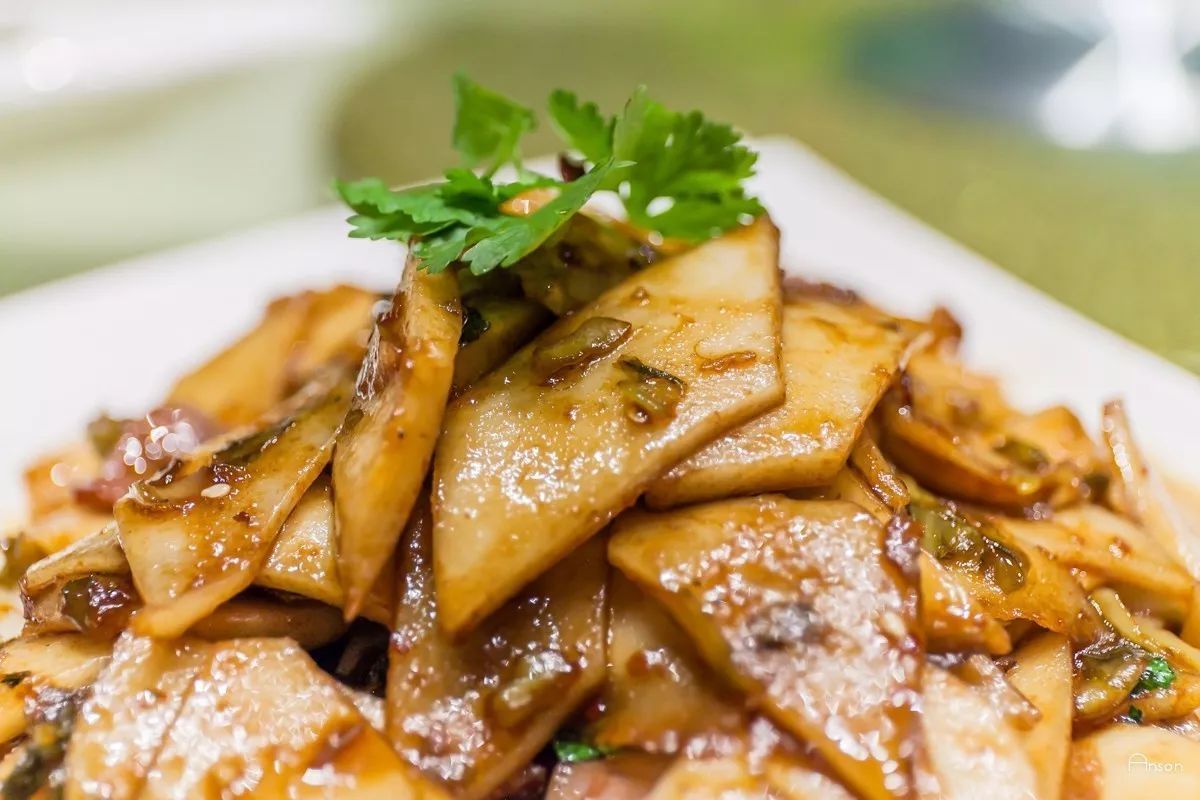 特色炒饵块图片(炒饵块的简单做法) 特色炒饵块图片(炒饵块的简单做法)