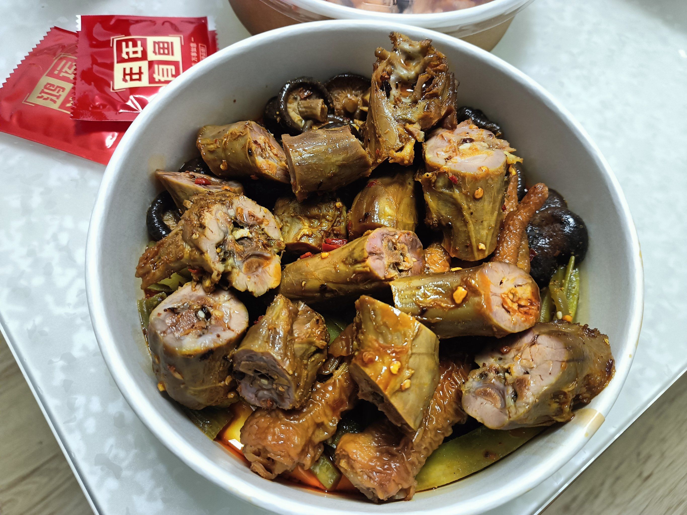 烧家常鸭脖(鸭脖怎么做菜)