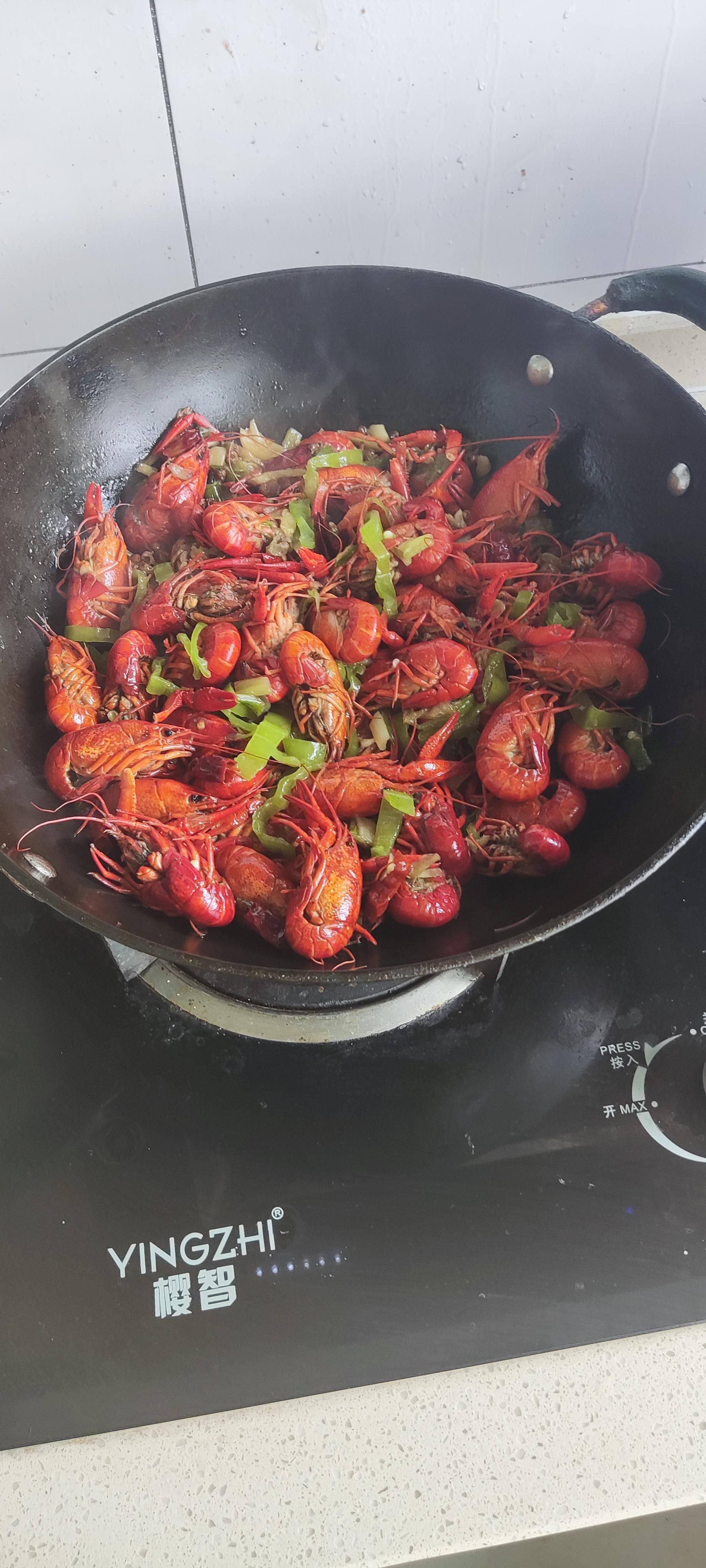 小龙虾家常(小龙虾家常做法图片) 小龙虾家常(小龙虾家常做法图片)