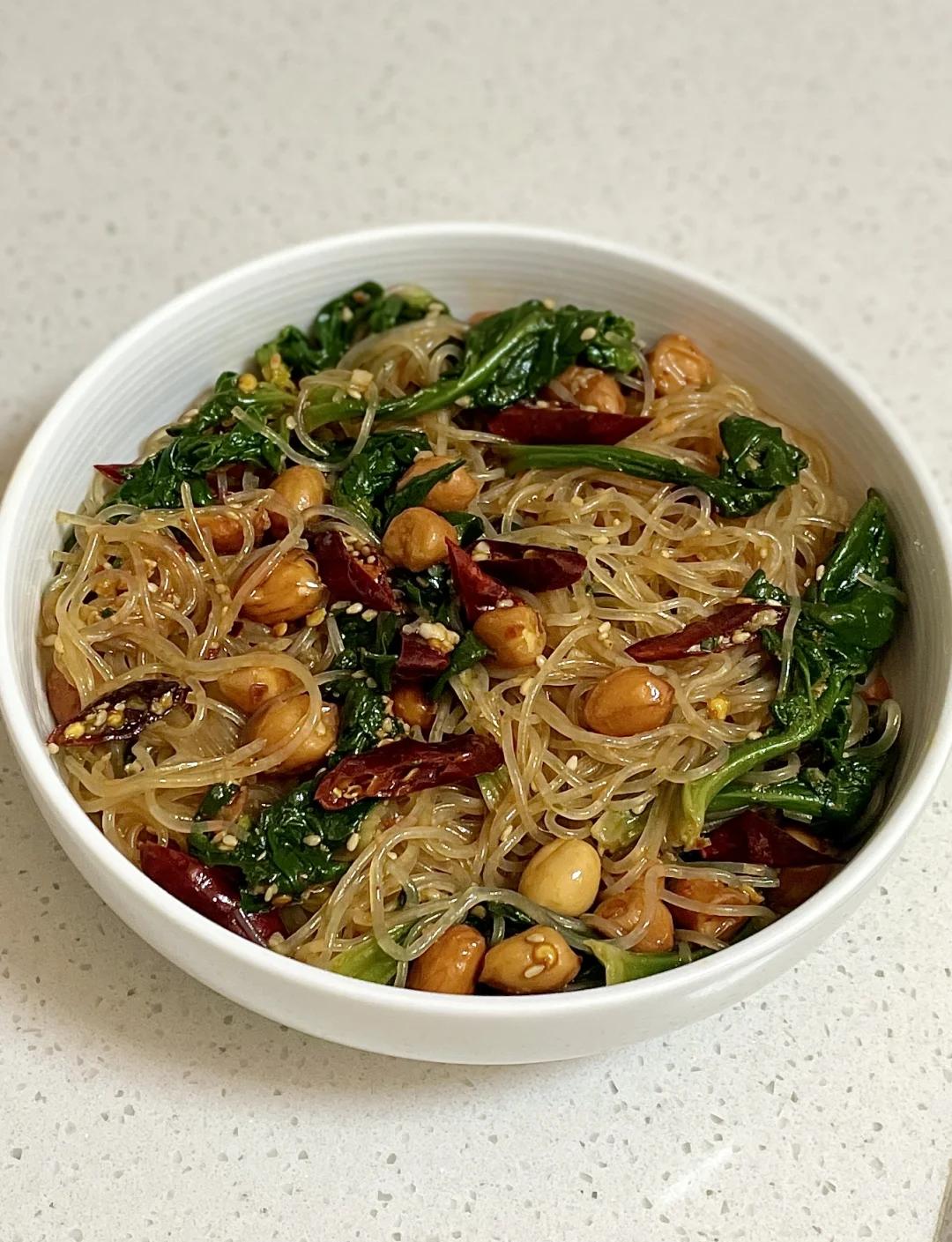 红根菠菜粉丝凉菜(红根菠菜做法) 红根菠菜粉丝凉菜(红根菠菜做法)