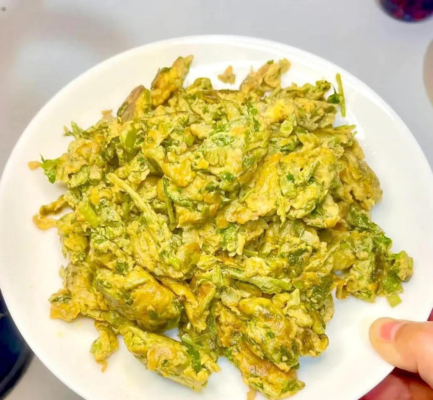 春芽炒蛋早餐(春芽炒蛋的过程) 春芽炒蛋早餐(春芽炒蛋的过程)