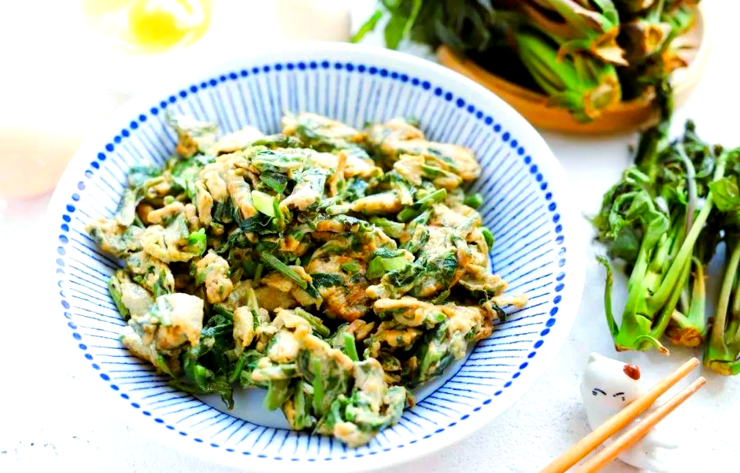 春芽炒蛋早餐(春芽炒蛋的过程) 春芽炒蛋早餐(春芽炒蛋的过程)