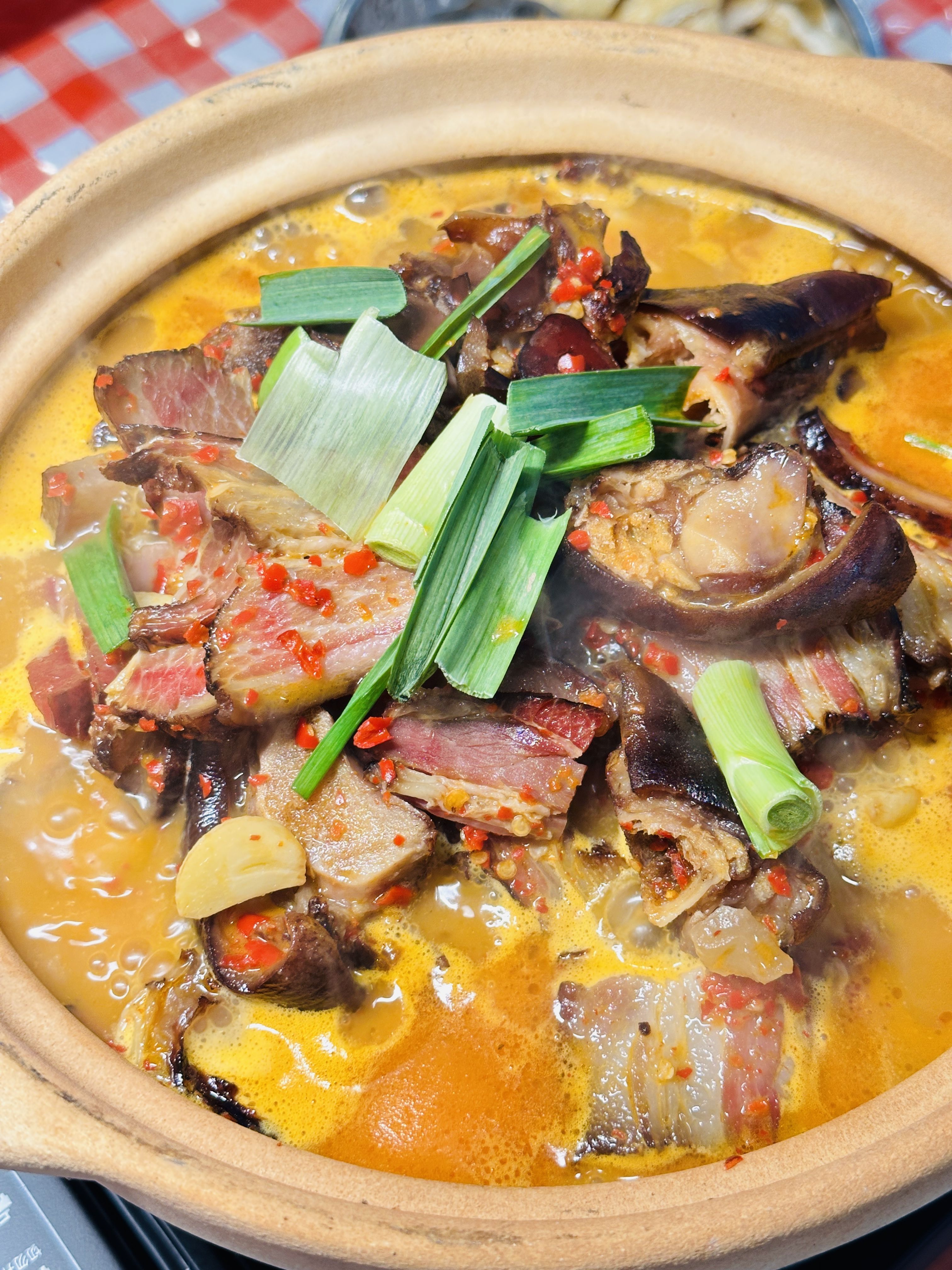 家常土火锅(怎样做土火锅) 家常土火锅(怎样做土火锅)