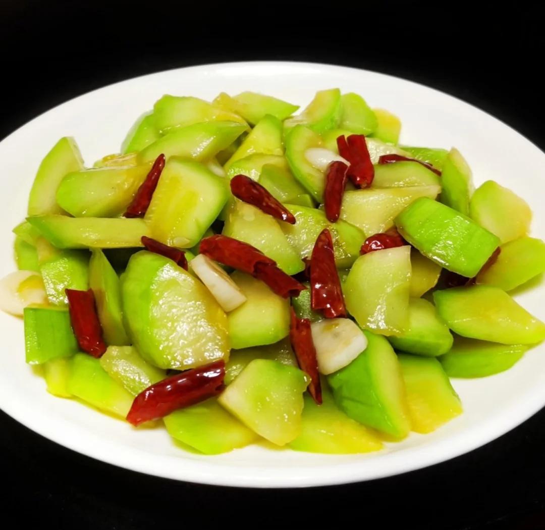 素菜西葫芦怎么炒好吃(素炒西葫芦的家常步骤) 素菜西葫芦怎么炒好吃(素炒西葫芦的家常步骤)