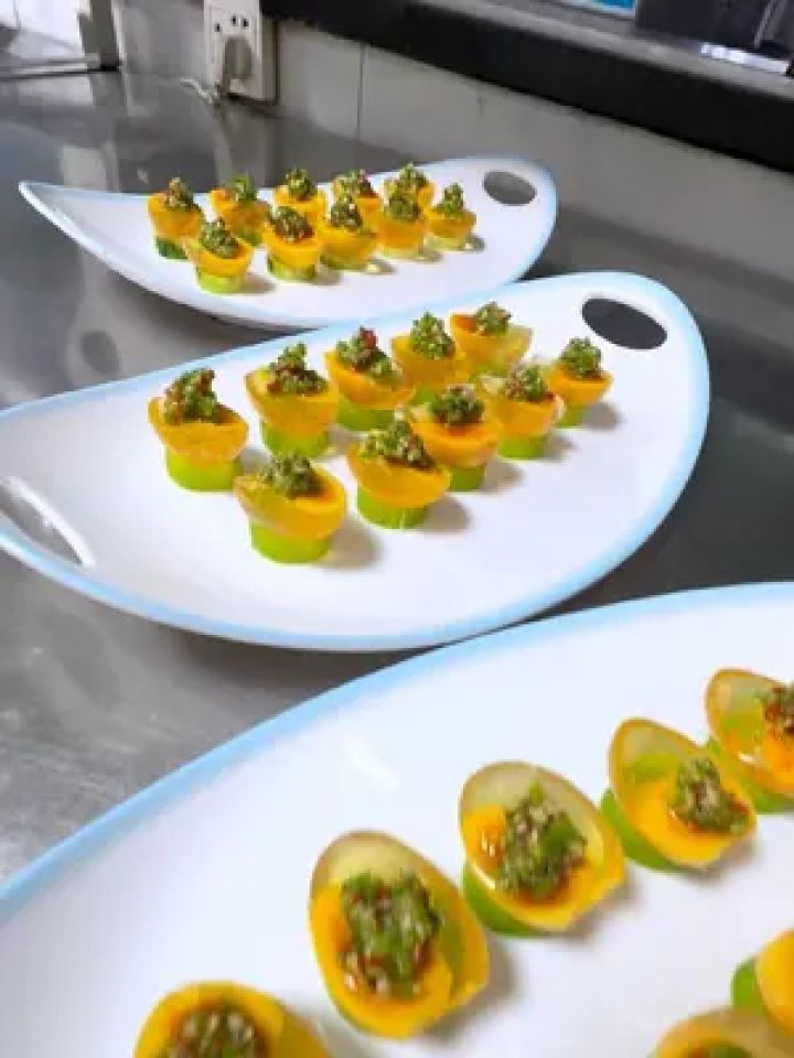 凉菜摆盘用材(凉菜摆盘用材料是什么) 凉菜摆盘用材(凉菜摆盘用材料是什么)