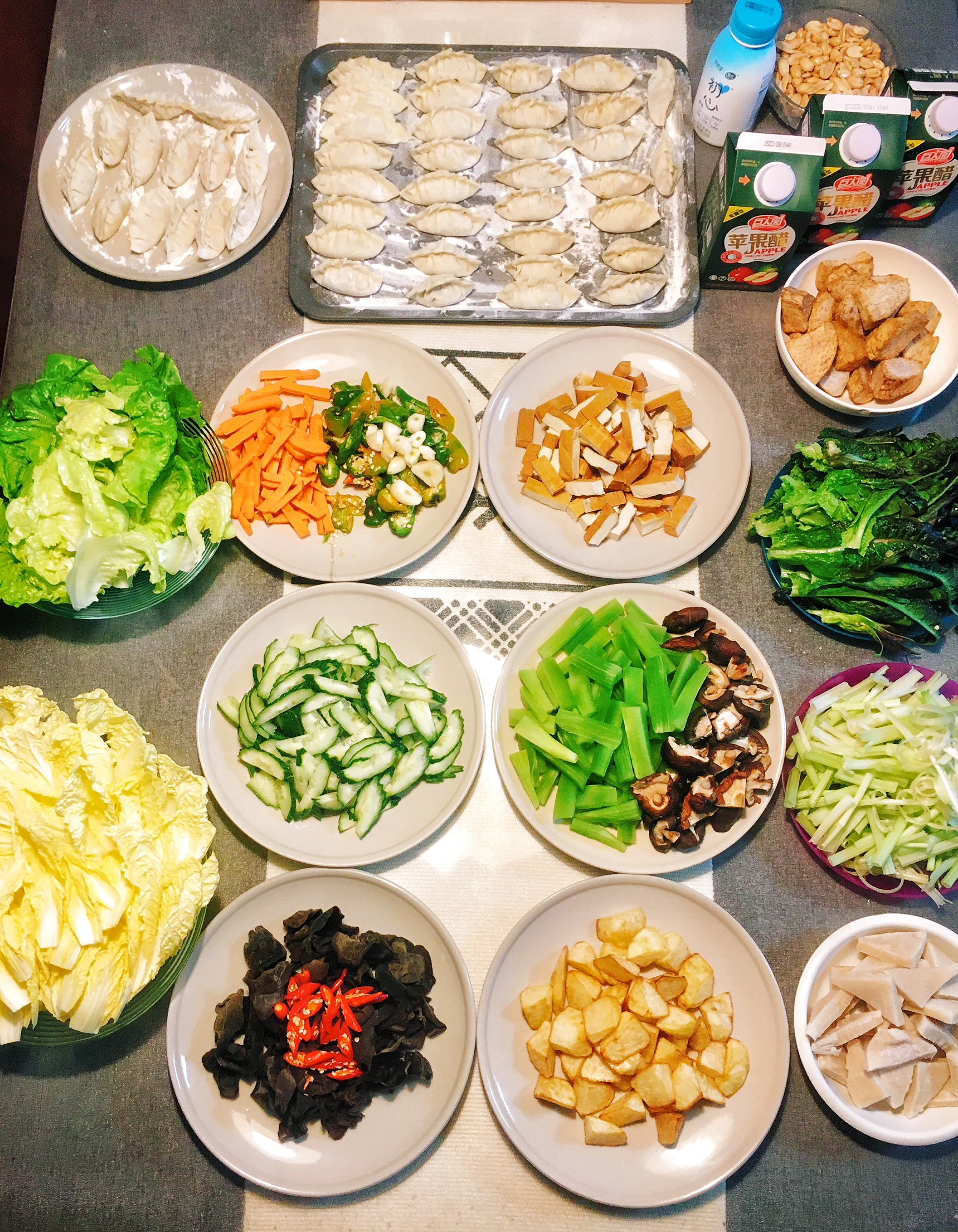 年夜饭全是素菜(年夜饭素菜简单做法) 年夜饭全是素菜(年夜饭素菜简单做法)