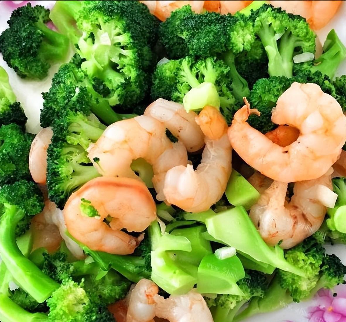 家常炒虾仁(家常炒虾仁百合)