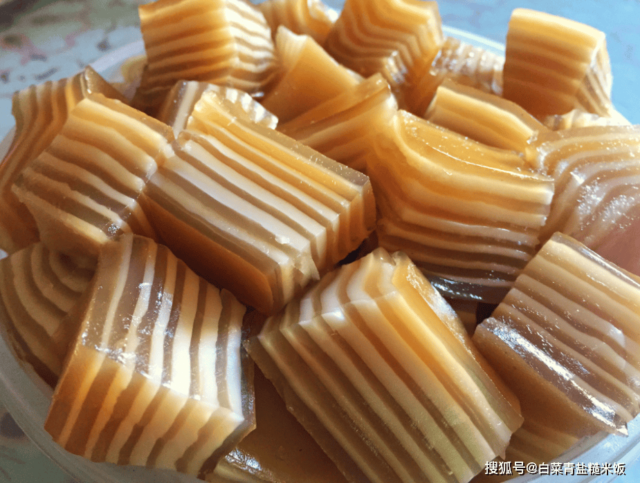 路边小吃马蹄糕(街边马蹄糕卖多少钱一份) 路边小吃马蹄糕(街边马蹄糕卖多少钱一份)