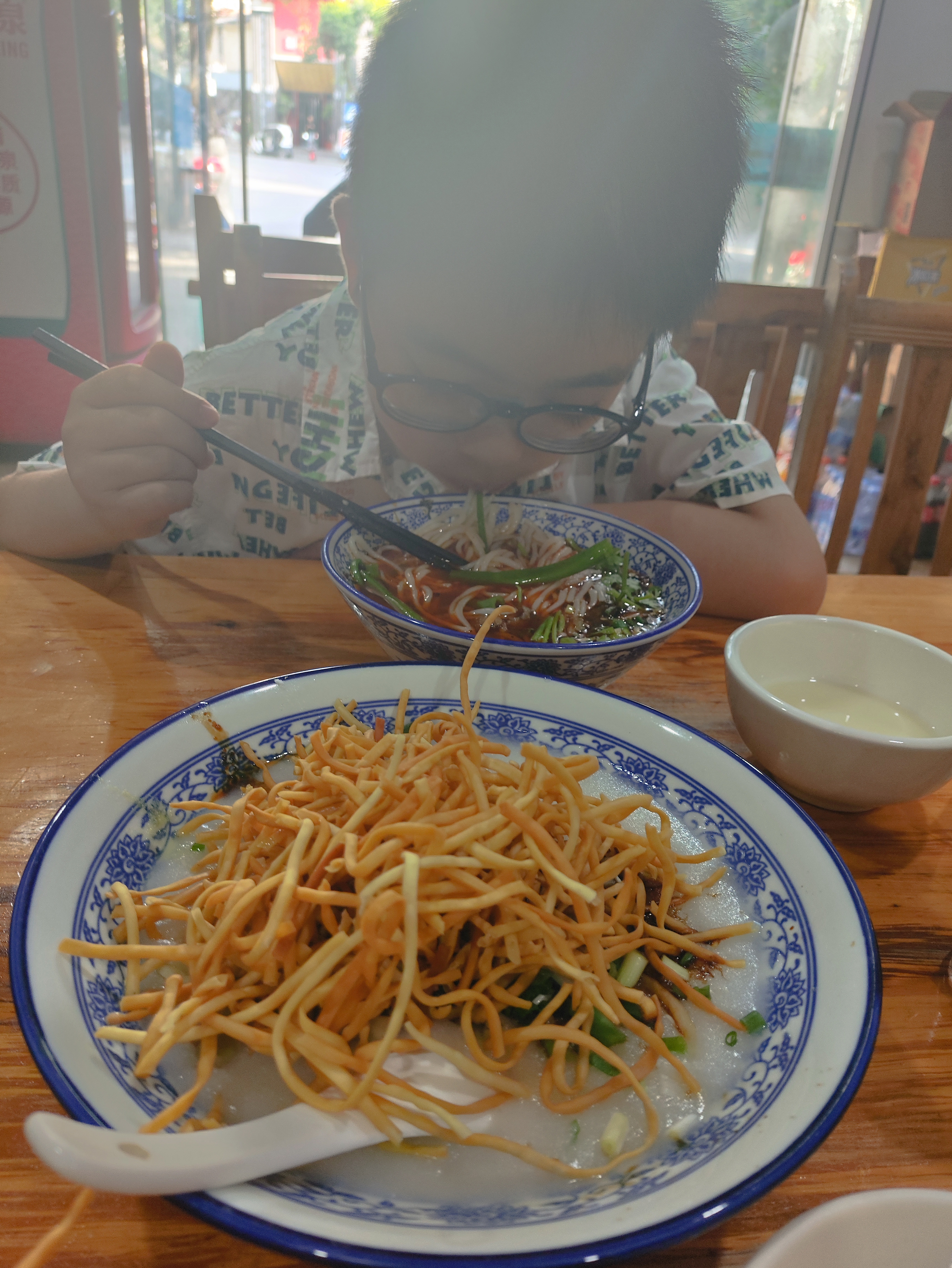 早餐油茶配什么(早餐油茶的做法大全) 早餐油茶配什么(早餐油茶的做法大全)