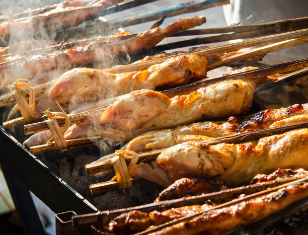 路边小吃摇烤鸡(路边摊烤鸡) 路边小吃摇烤鸡(路边摊烤鸡)