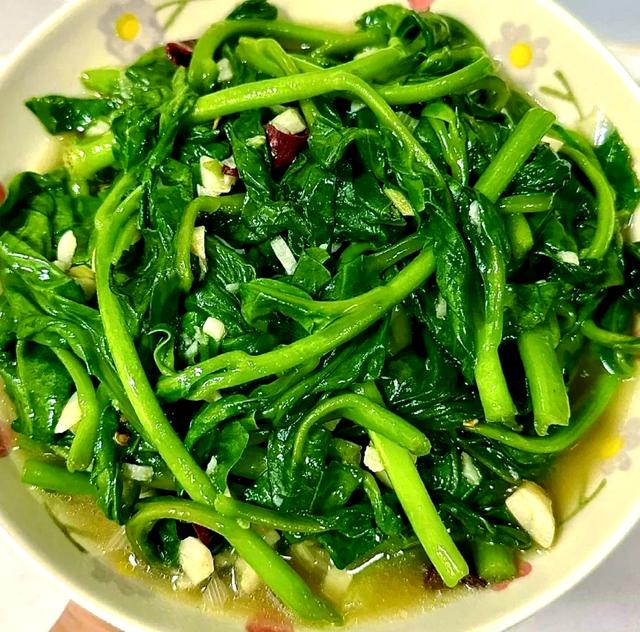 适合老人吃很软的素菜(适合老人吃的软的菜谱大全)