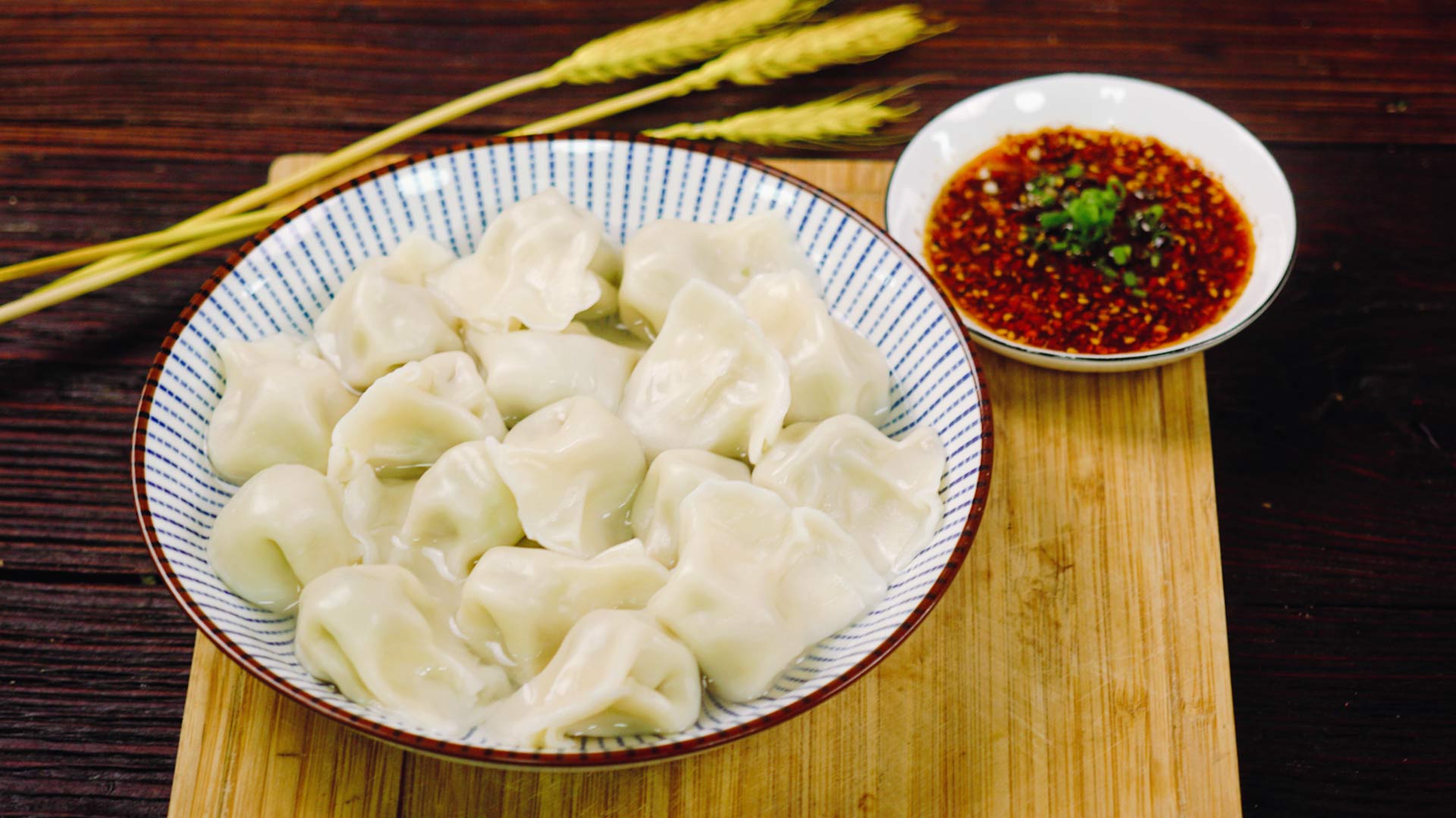 猪肉芹菜饺子家常做法(猪肉芹菜饺子怎样做好吃)