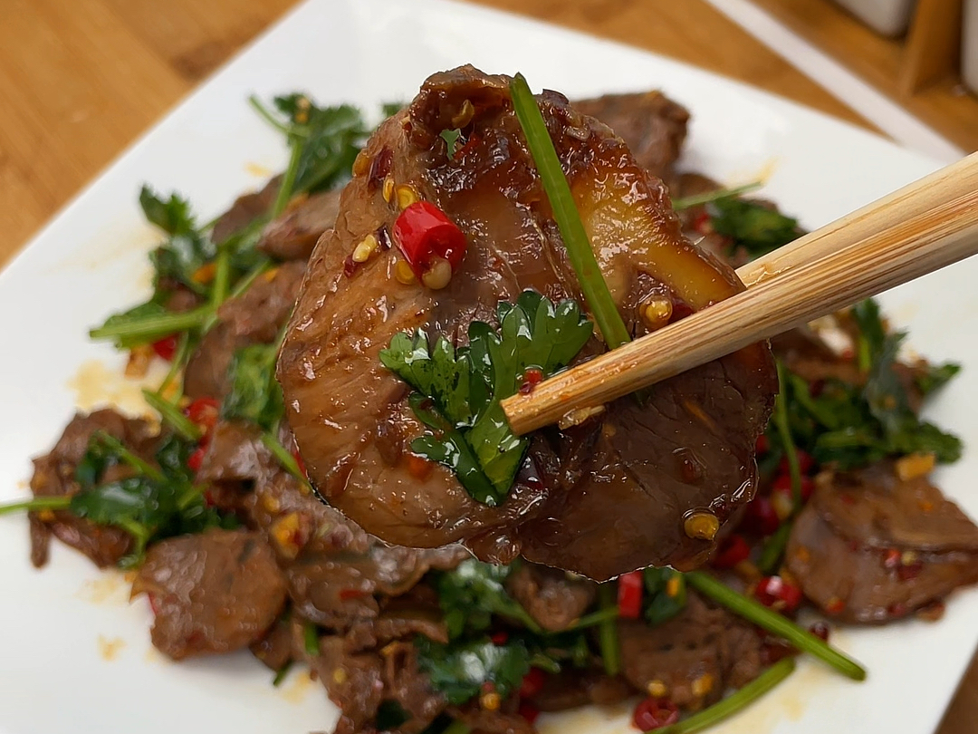 家常拌牛肉(牛肉的拌法) 家常拌牛肉(牛肉的拌法)