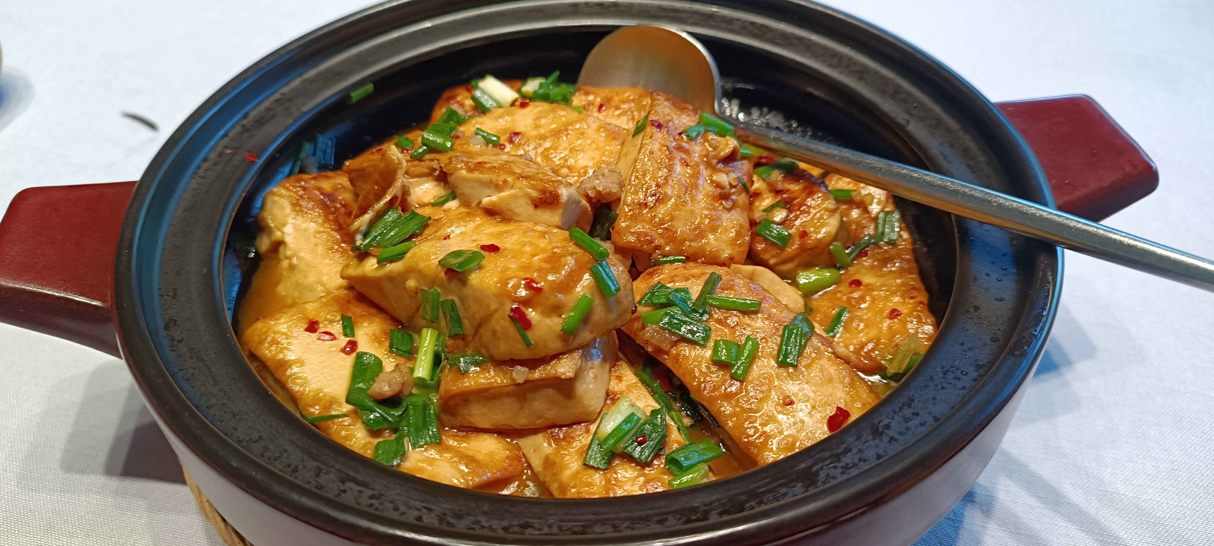 黄焖家常豆腐(黄焖豆腐鱼图片) 黄焖家常豆腐(黄焖豆腐鱼图片)