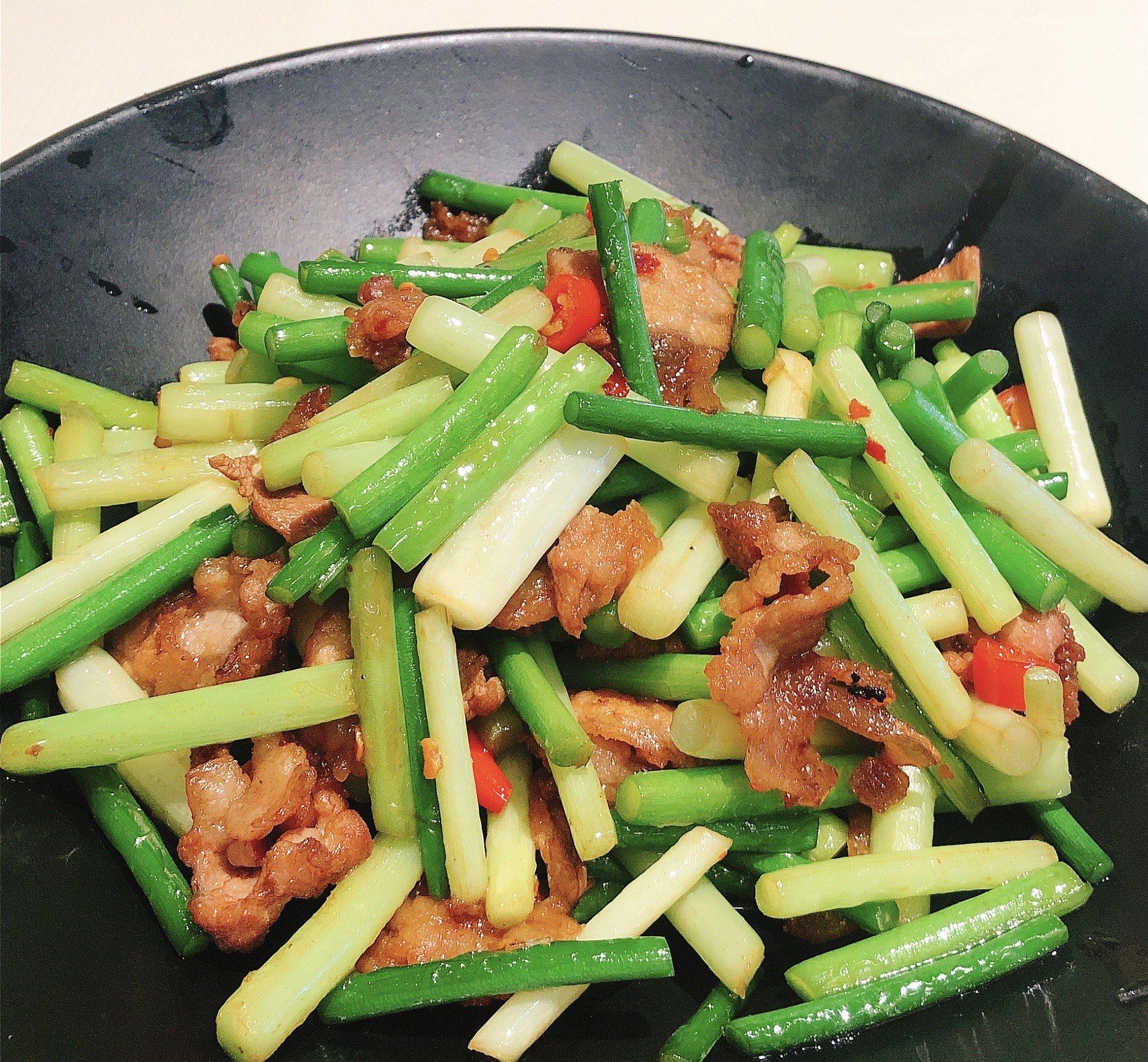 龙虾肉配什么素菜炒(龙虾肉和什么菜一起炒) 龙虾肉配什么素菜炒(龙虾肉和什么菜一起炒)