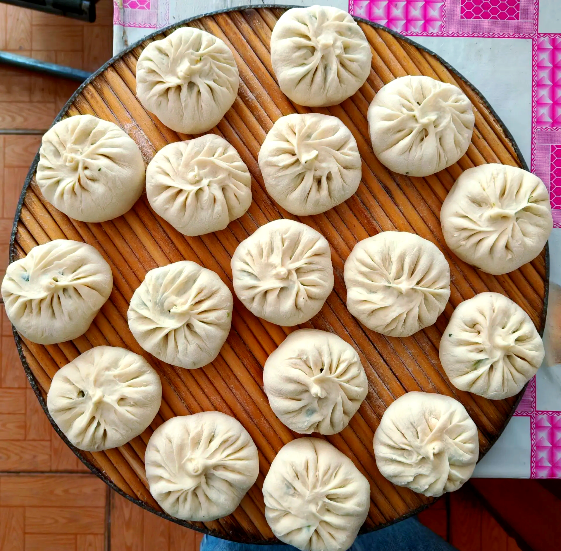 韭菜馅包子的家常做法(韭菜馅包子怎么做好吃)