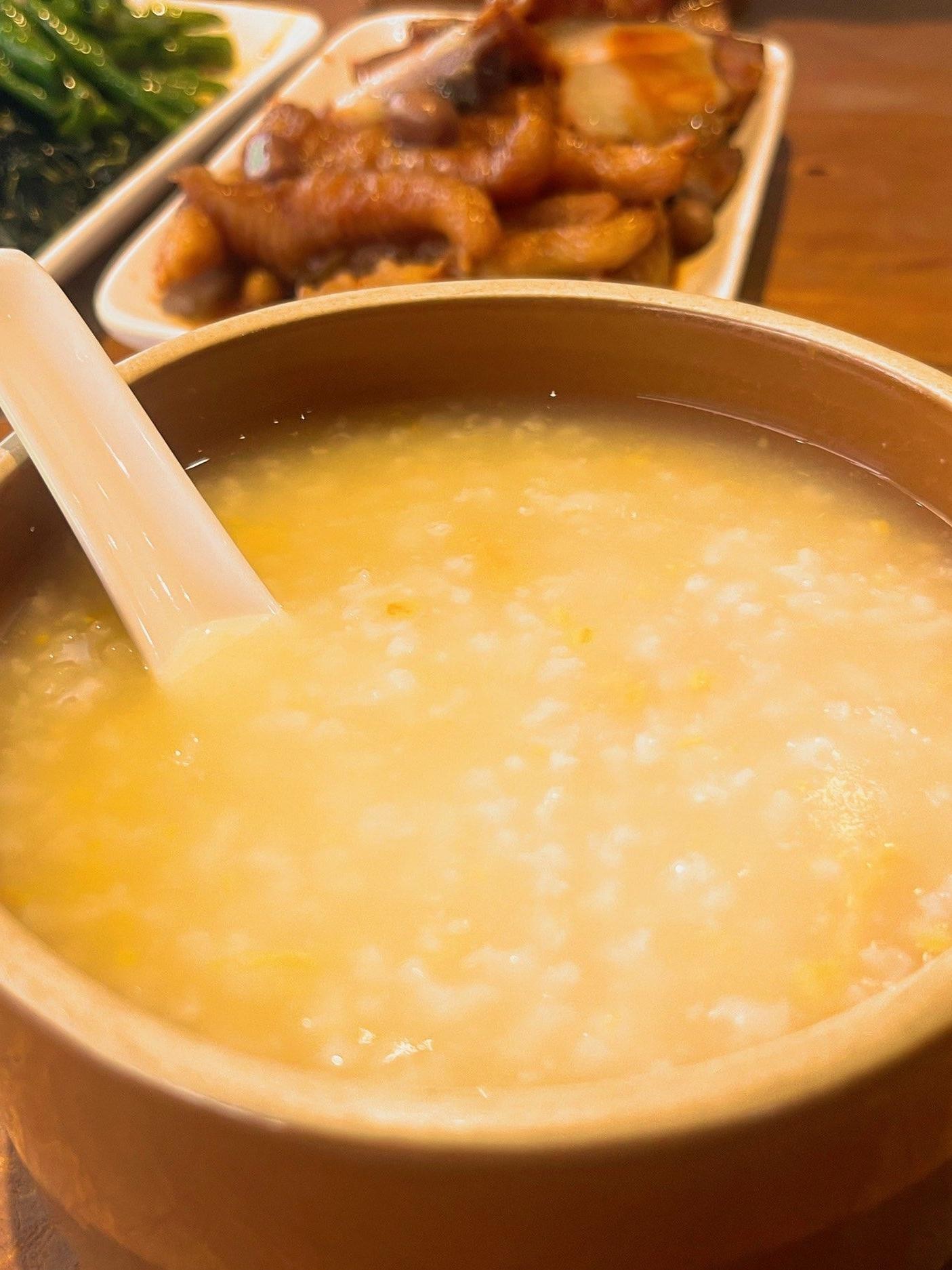 早餐番薯芋头粥(芋头红薯大米粥)