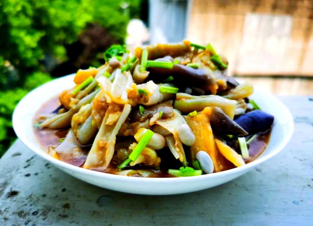 芸豆尖椒凉菜(芸豆炒尖椒)