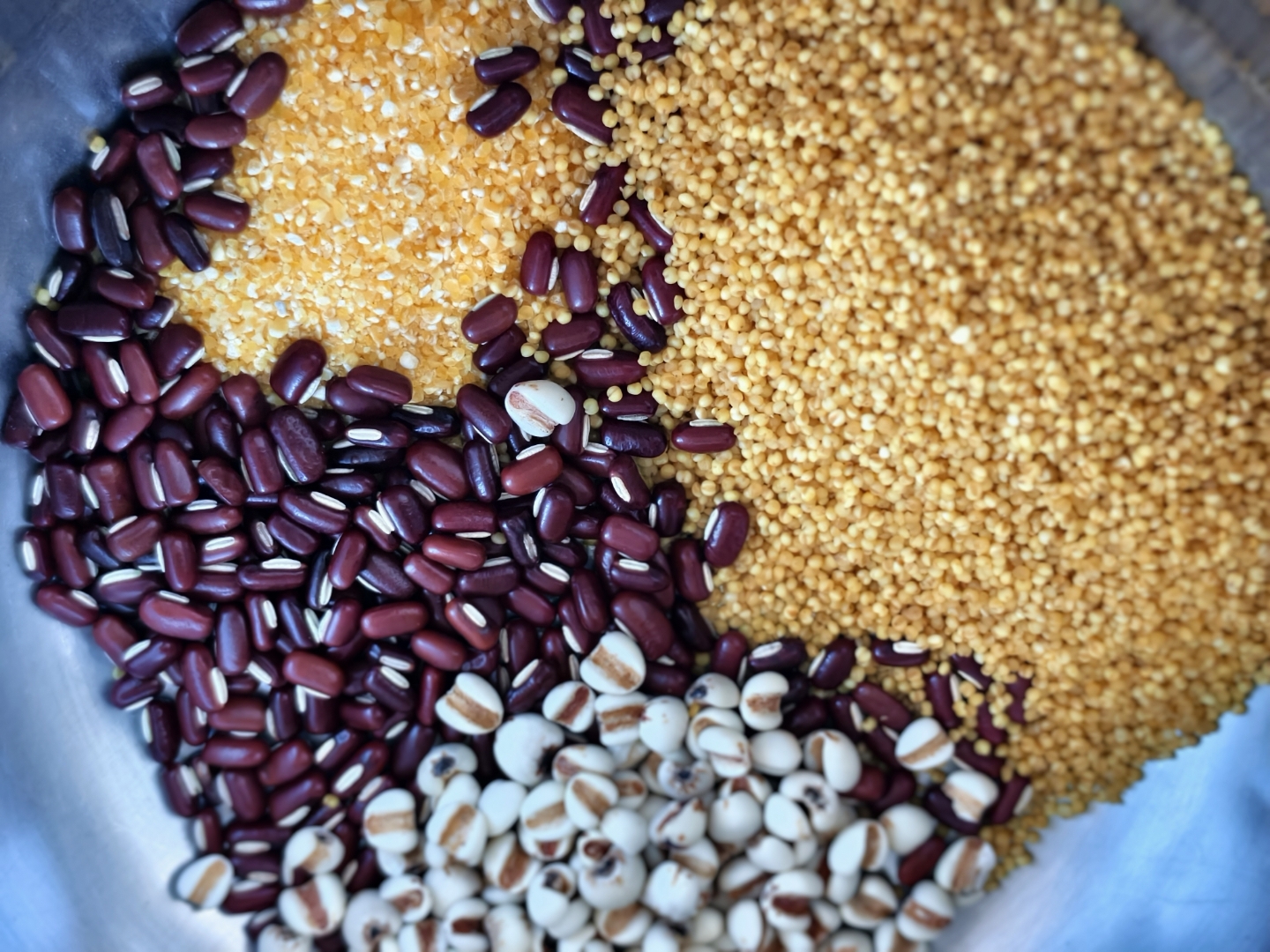 薏仁红豆早餐(早上红豆薏仁可以配鸡蛋吗) 薏仁红豆早餐(早上红豆薏仁可以配鸡蛋吗)