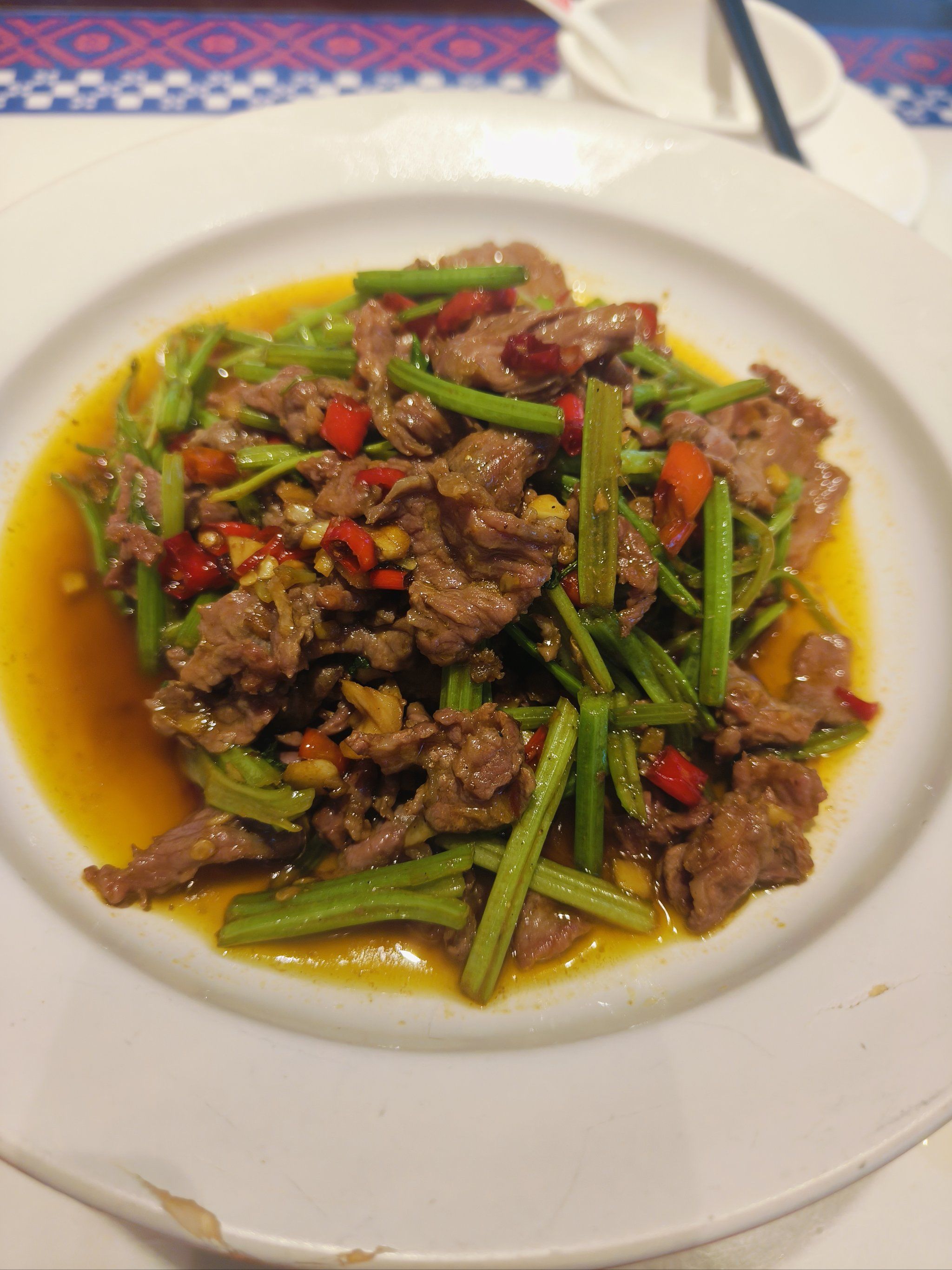 牛肉搭配什么素菜炒好吃(牛肉跟什么配菜炒好吃) 牛肉搭配什么素菜炒好吃(牛肉跟什么配菜炒好吃)